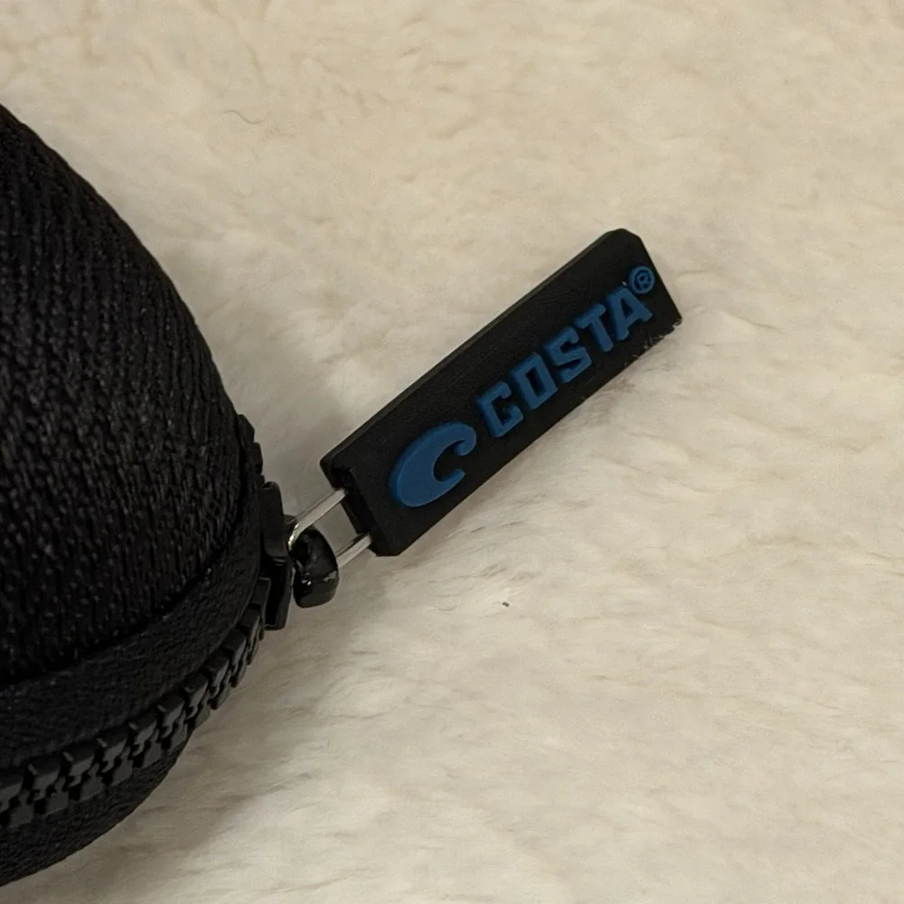Costa Del Mar Zippered Hard Shell Black Sunglass Case & Blue Logo Cleaning Cloth
